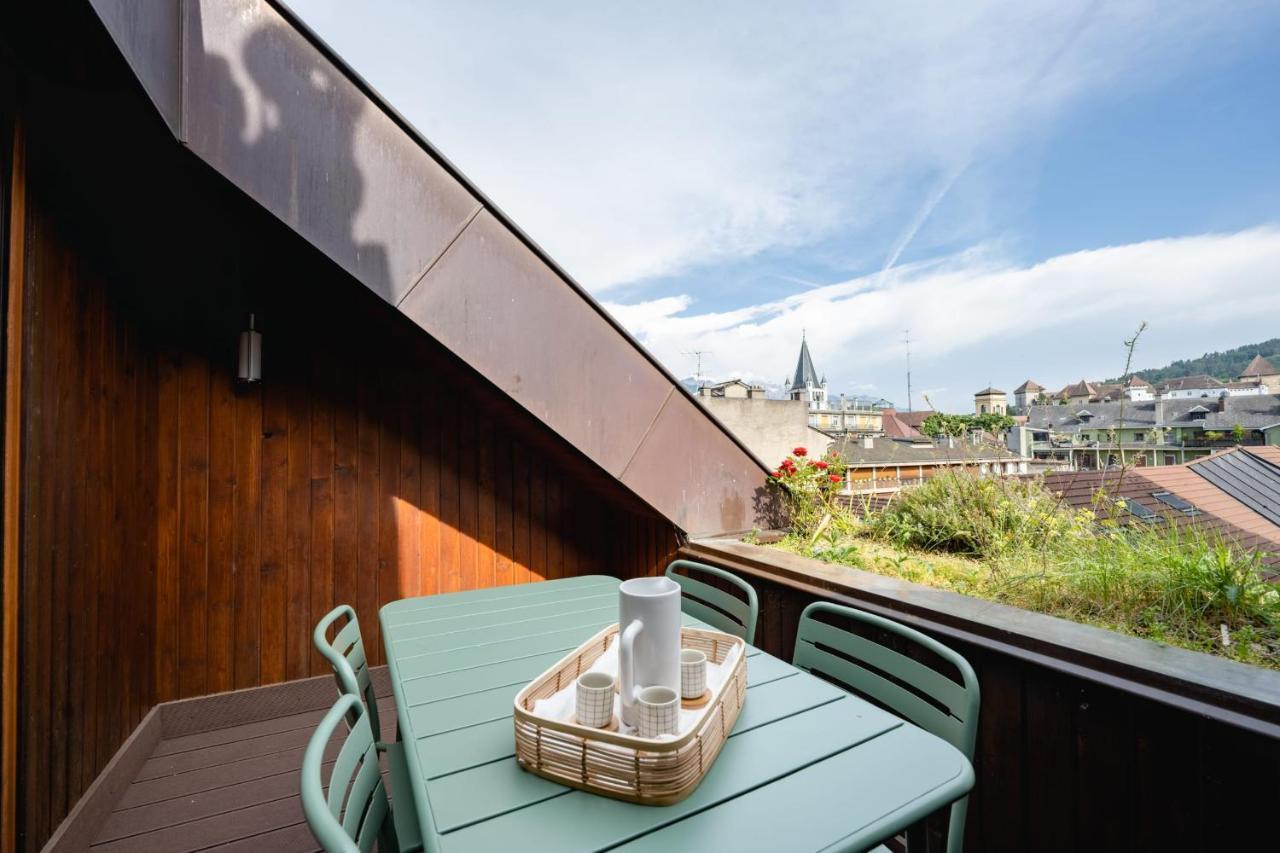 Le Duplex Vaugelas Atypique En Plein Centre Ville Annecy Eksteriør bilde
